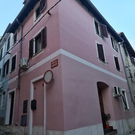 Apartment Izola Sukalo מראה חיצוני תמונה
